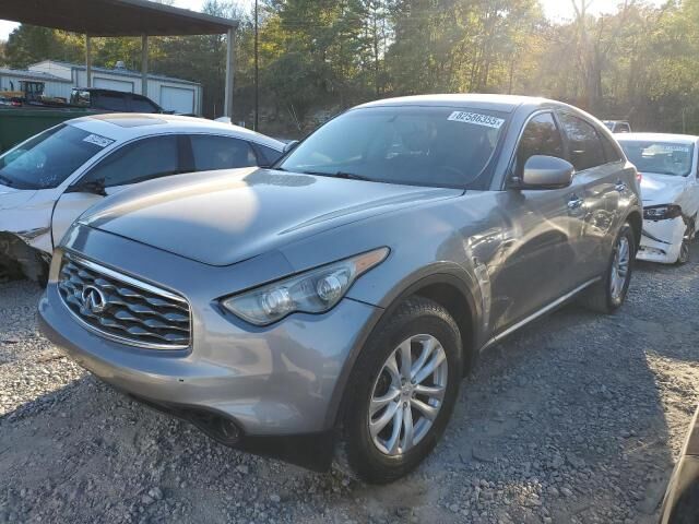 2011 INFINITI FX35