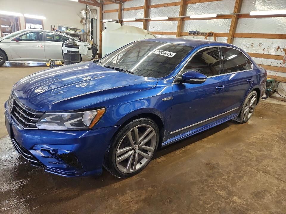 2017 VOLKSWAGEN Passat