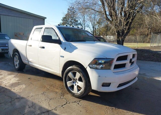 2012 DODGE Ram
