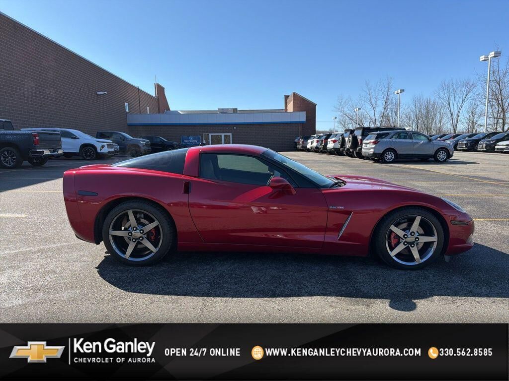 2005 CHEVROLET Corvette