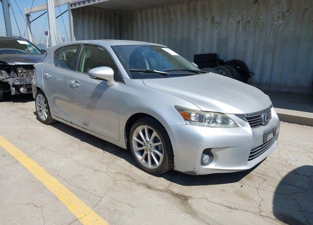 2013 LEXUS CT