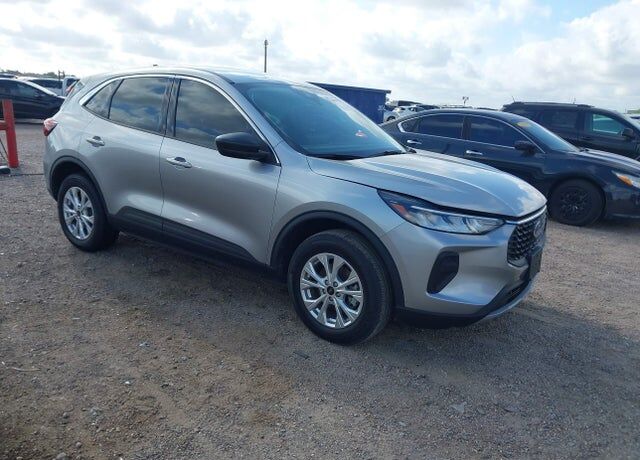 2024 FORD Escape