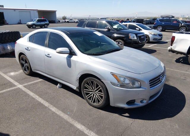 2009 NISSAN Maxima