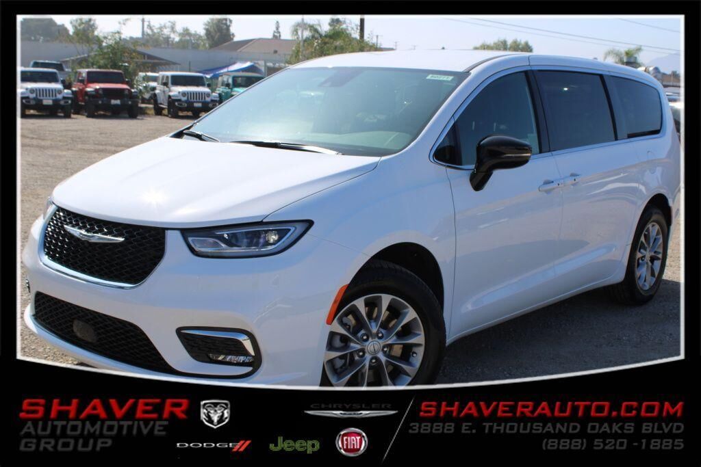 2026 CHRYSLER Pacifica