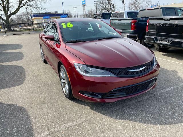 2016 CHRYSLER 200