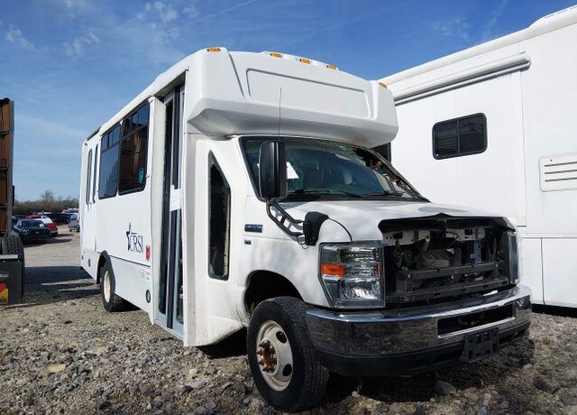 2015 FORD E-350