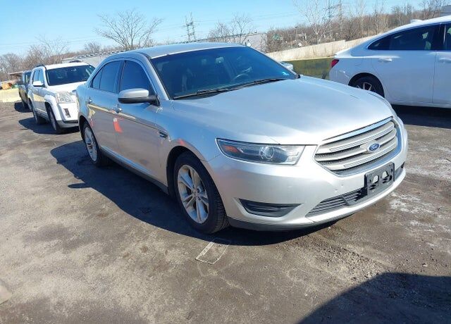 2016 FORD Taurus