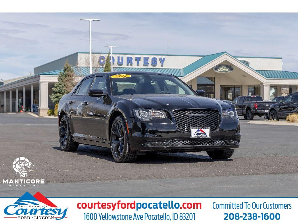 2022 CHRYSLER 300