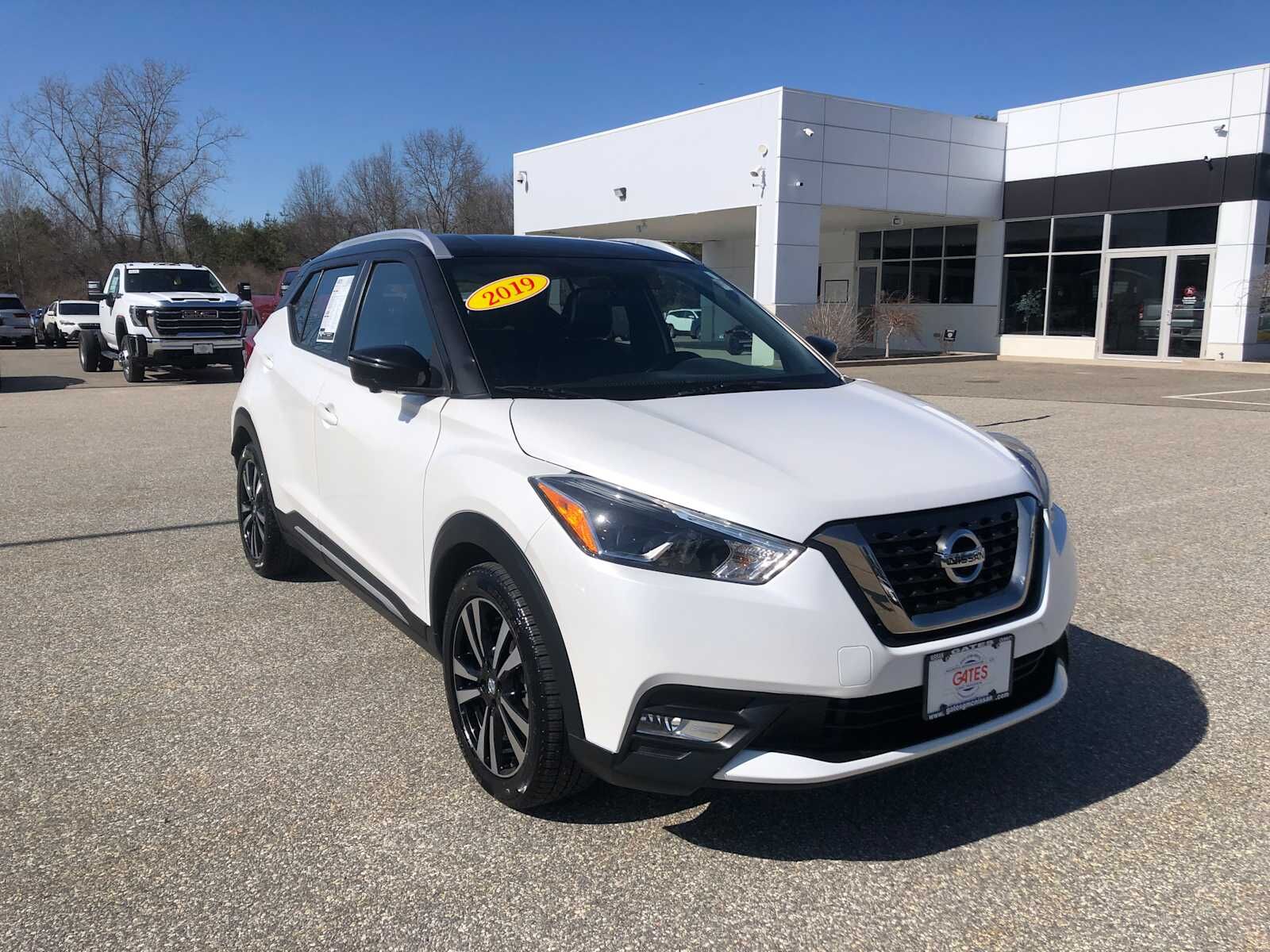 2019 NISSAN Kicks