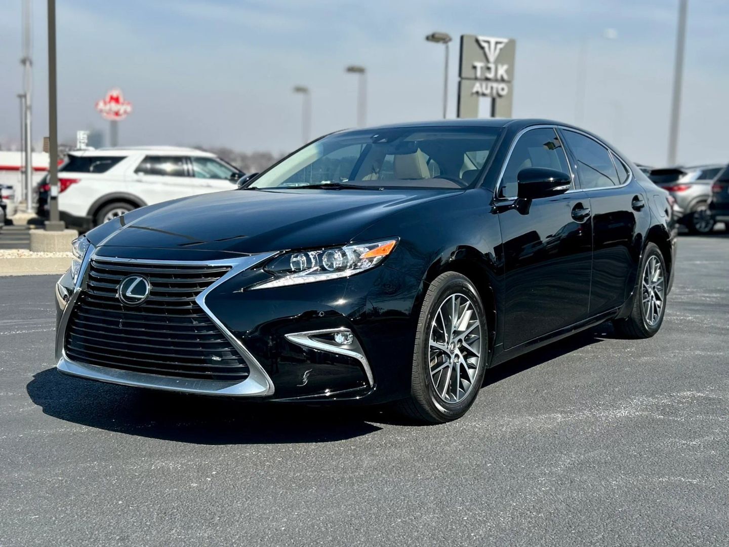 2018 LEXUS ES