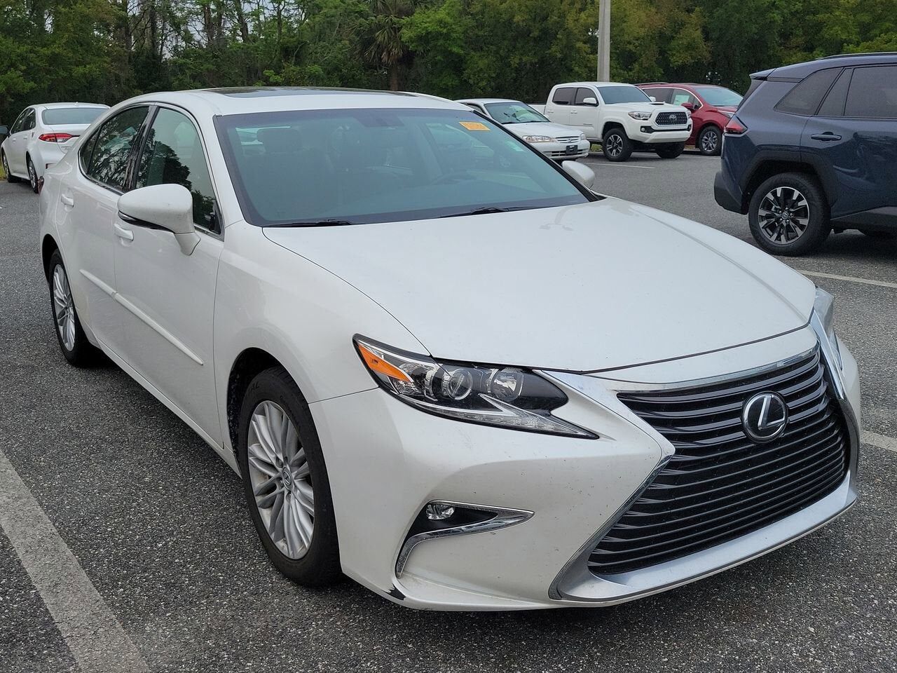 2016 LEXUS ES