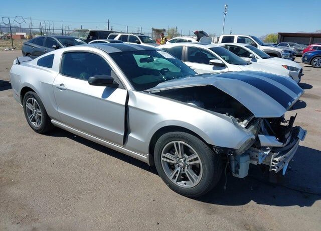2013 FORD Mustang