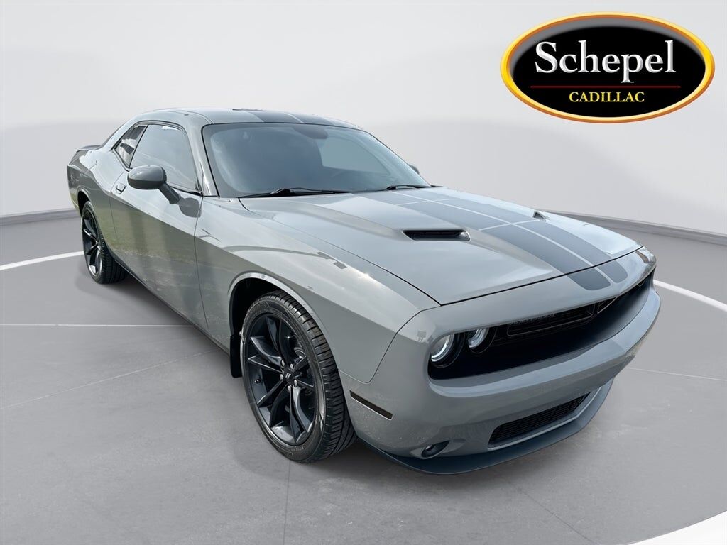 2017 DODGE Challenger