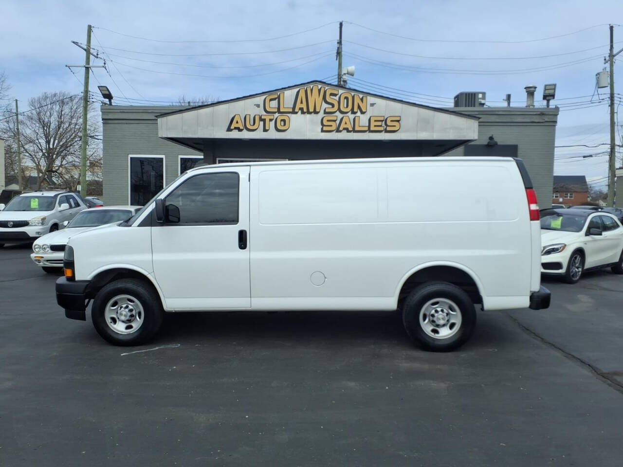 2022 CHEVROLET Express