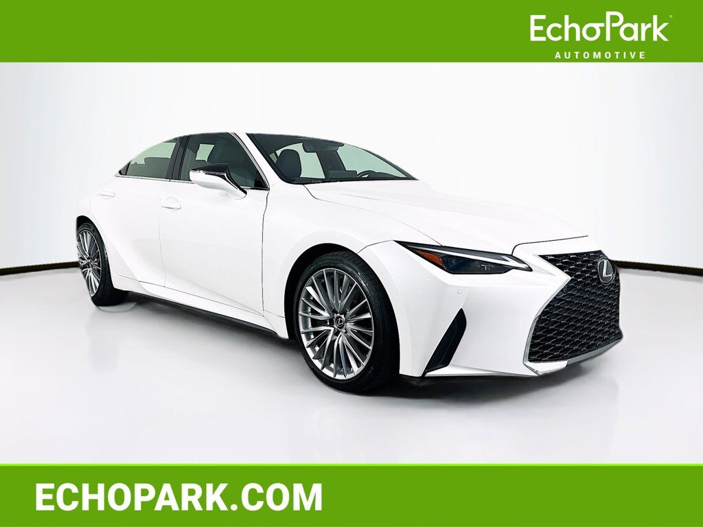 2025 LEXUS IS