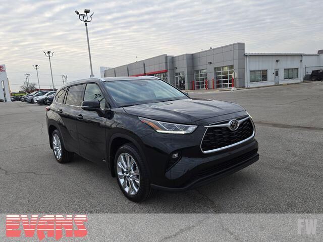 2026 TOYOTA Highlander