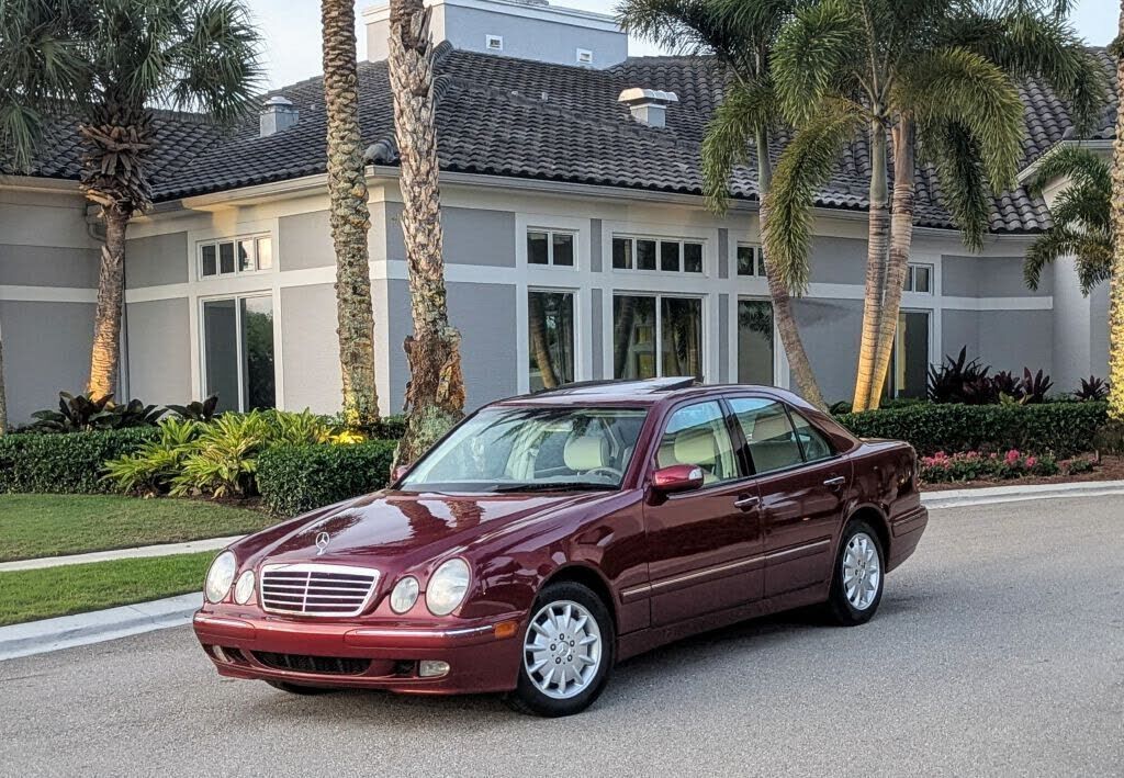 2000 MERCEDES-BENZ E-Class