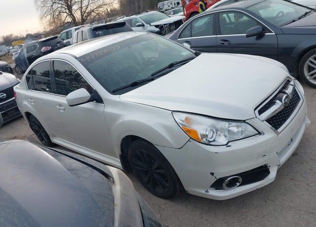 2014 SUBARU Legacy