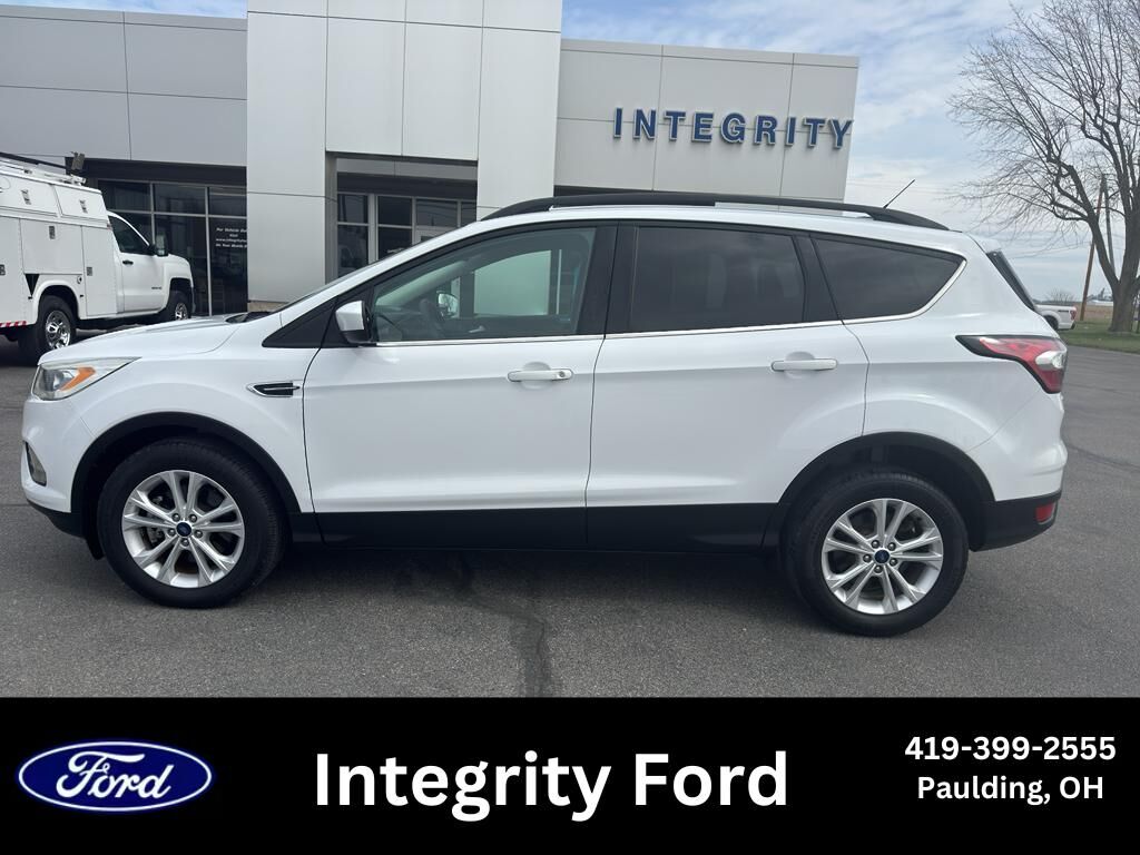 2017 FORD Escape