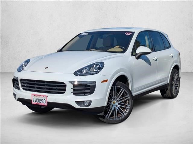 2017 PORSCHE Cayenne