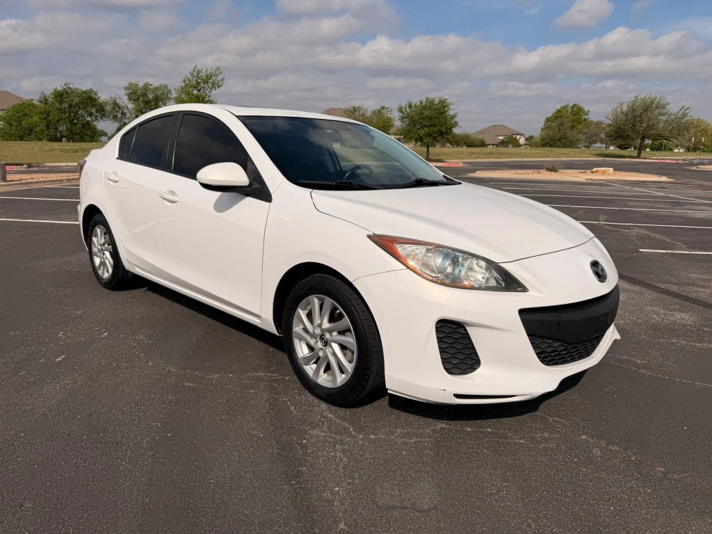 2013 MAZDA Mazda3