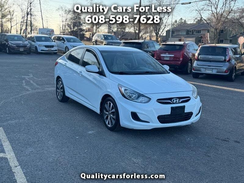 2012 HYUNDAI Accent
