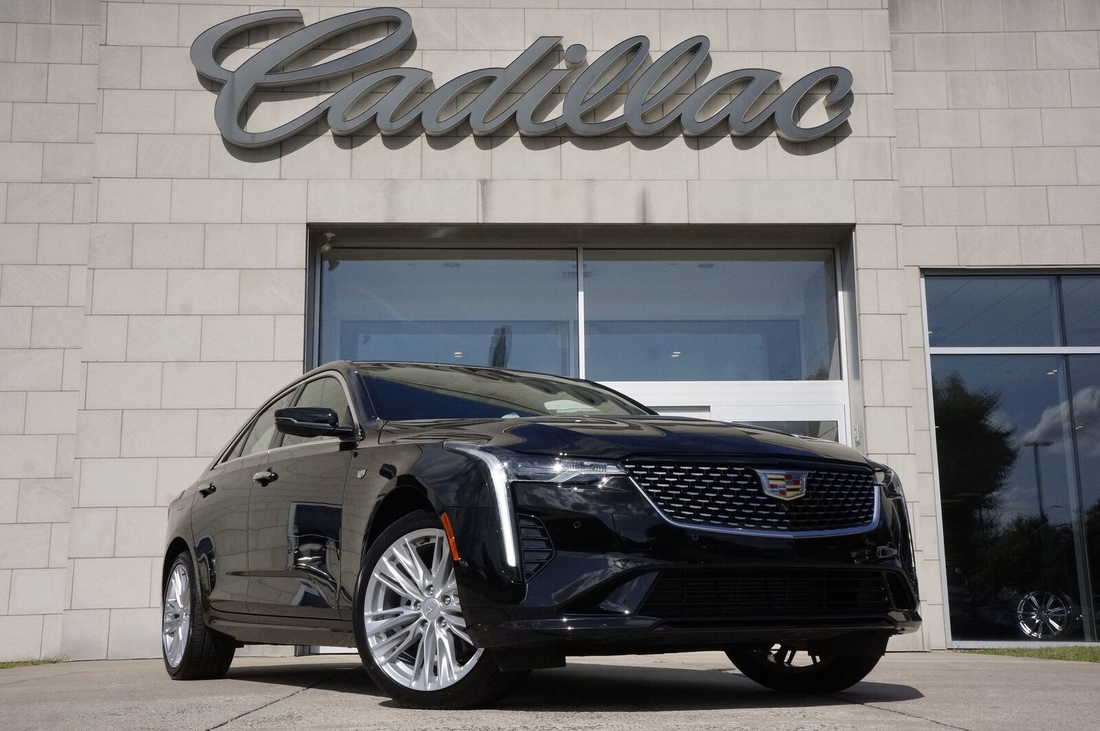 2025 CADILLAC CT4
