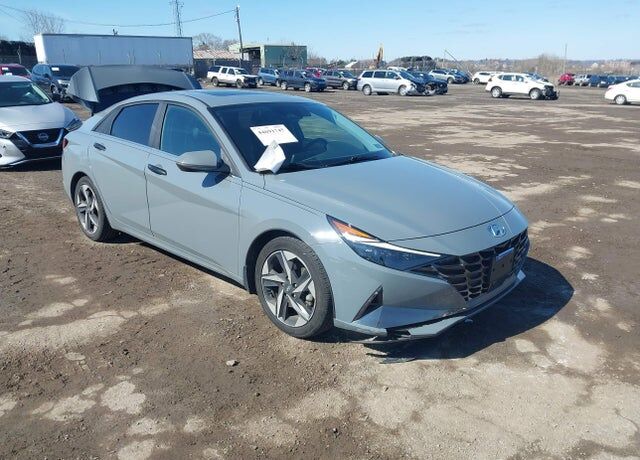 2023 HYUNDAI Elantra