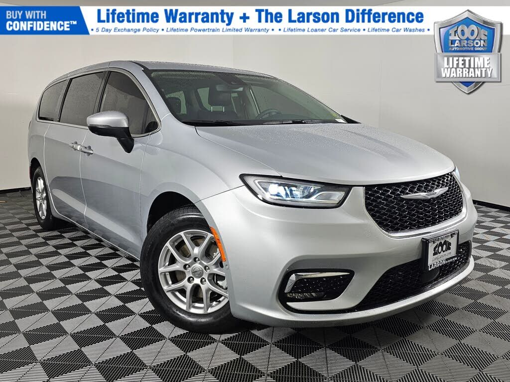 2023 CHRYSLER Pacifica