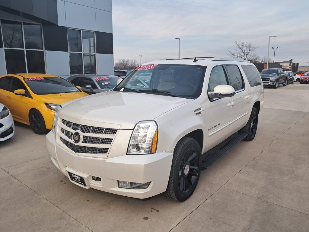 2013 CADILLAC Escalade