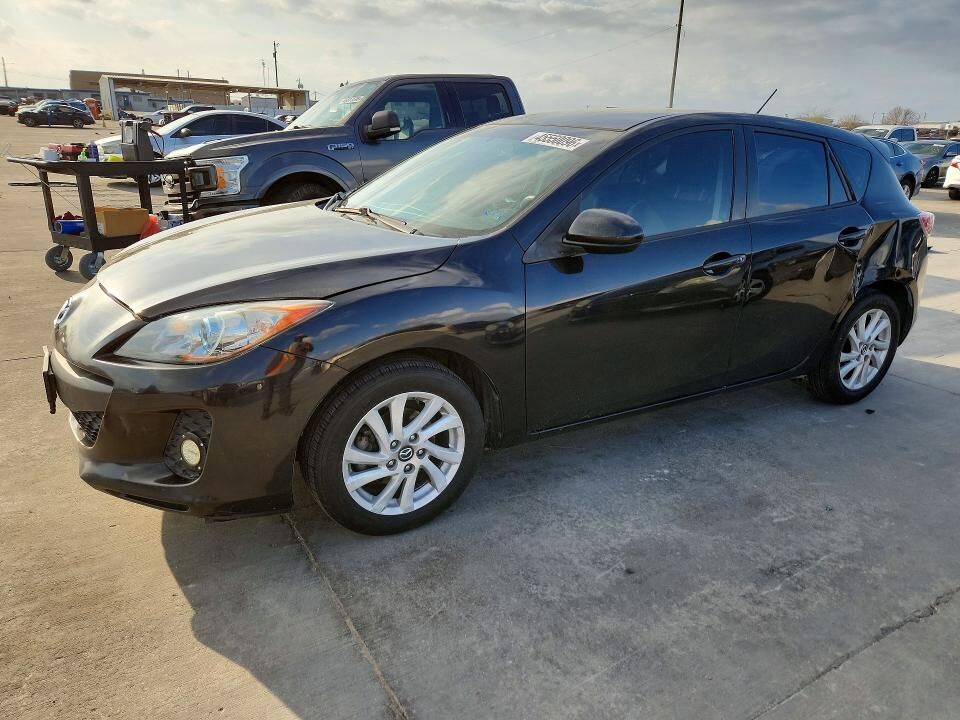 2013 MAZDA Mazda3