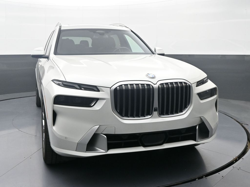 2025 BMW X7