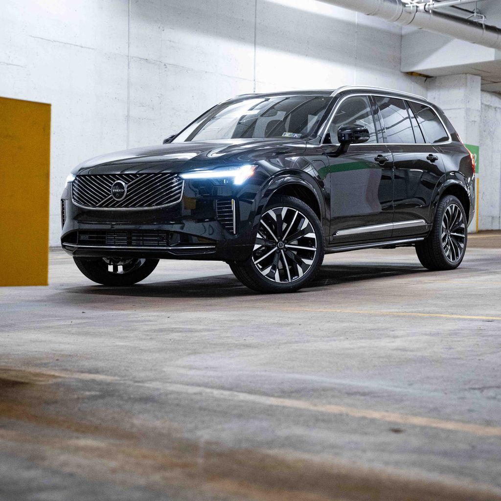 2026 VOLVO XC90