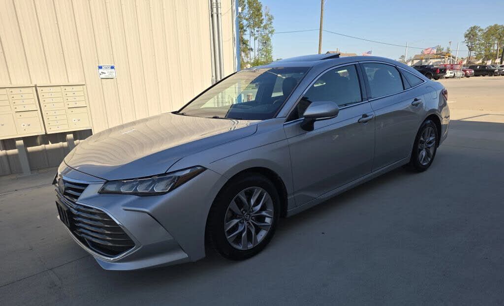 2019 TOYOTA Avalon