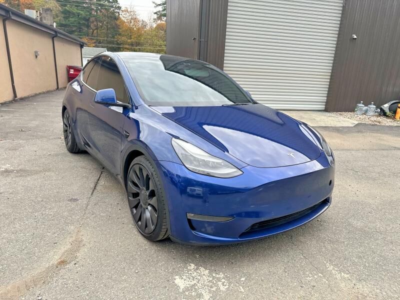 2021 TESLA Model Y