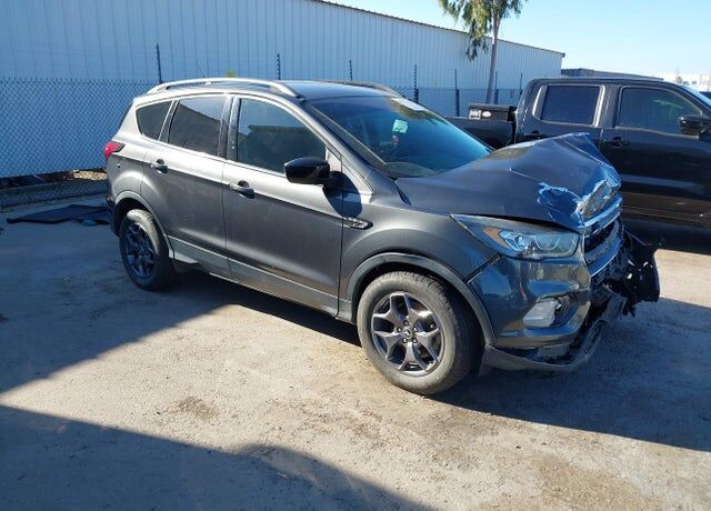 2019 FORD Escape