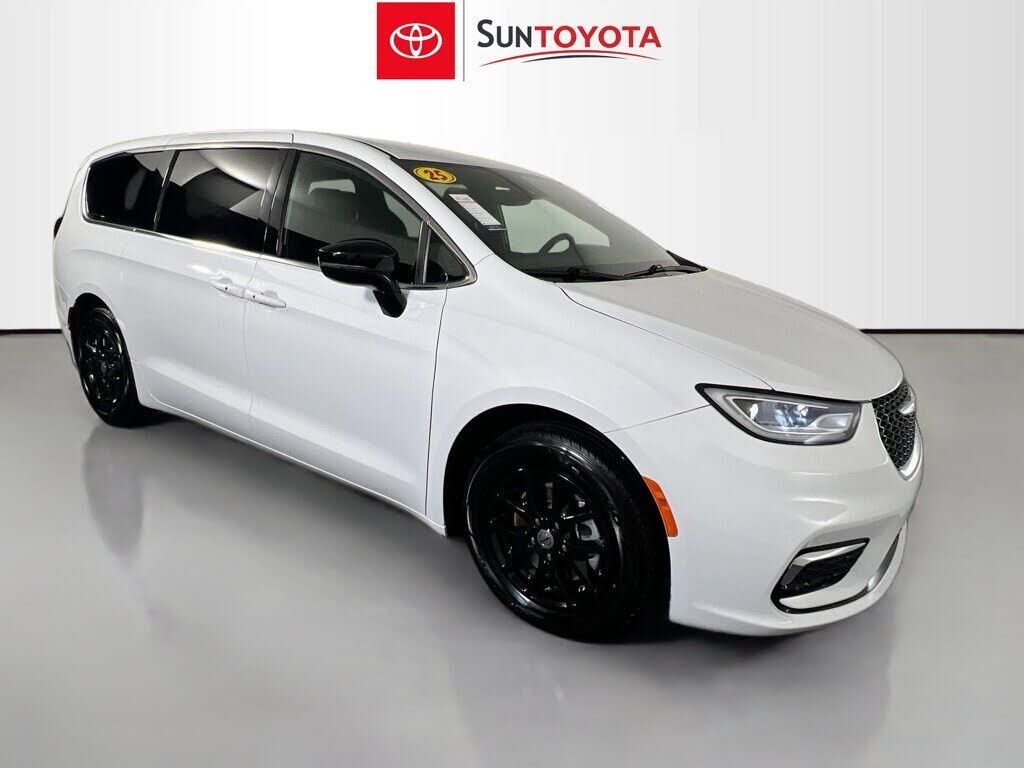 2025 CHRYSLER Pacifica