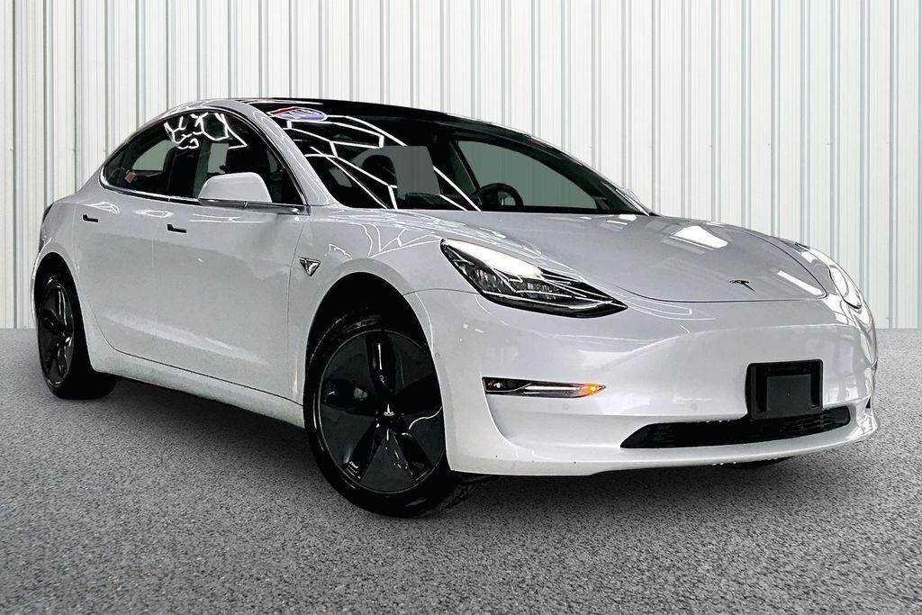2018 TESLA Model 3
