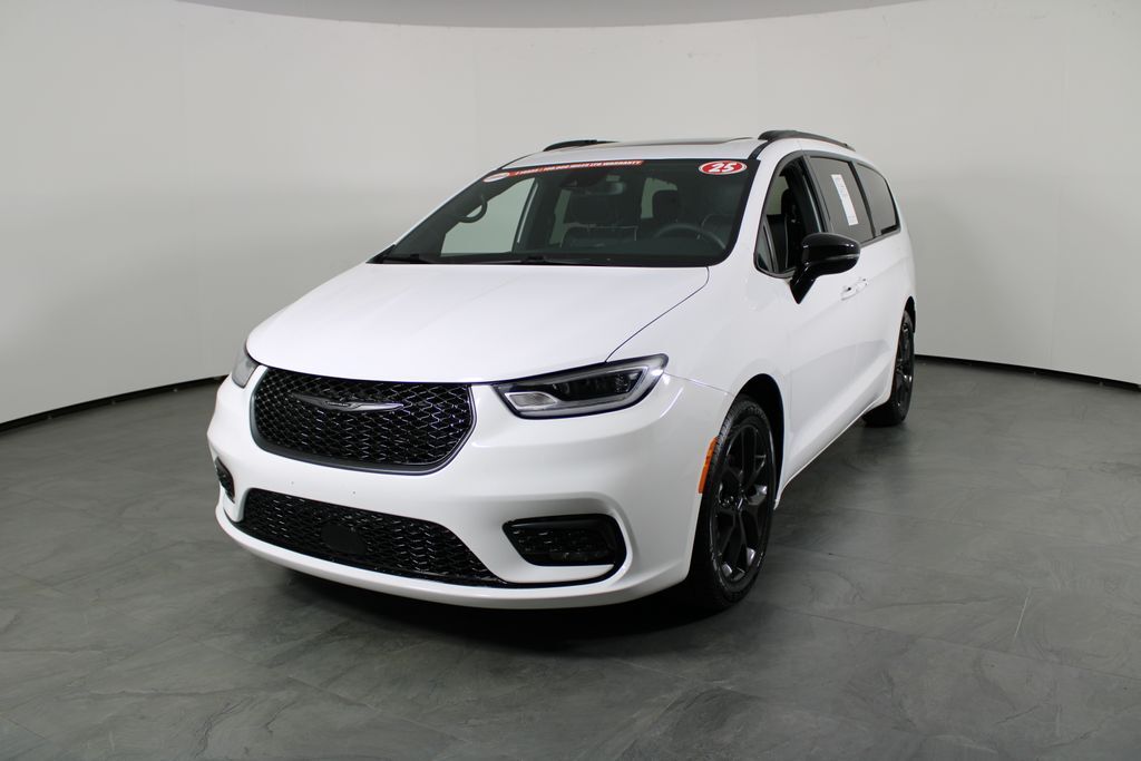 2025 CHRYSLER Pacifica