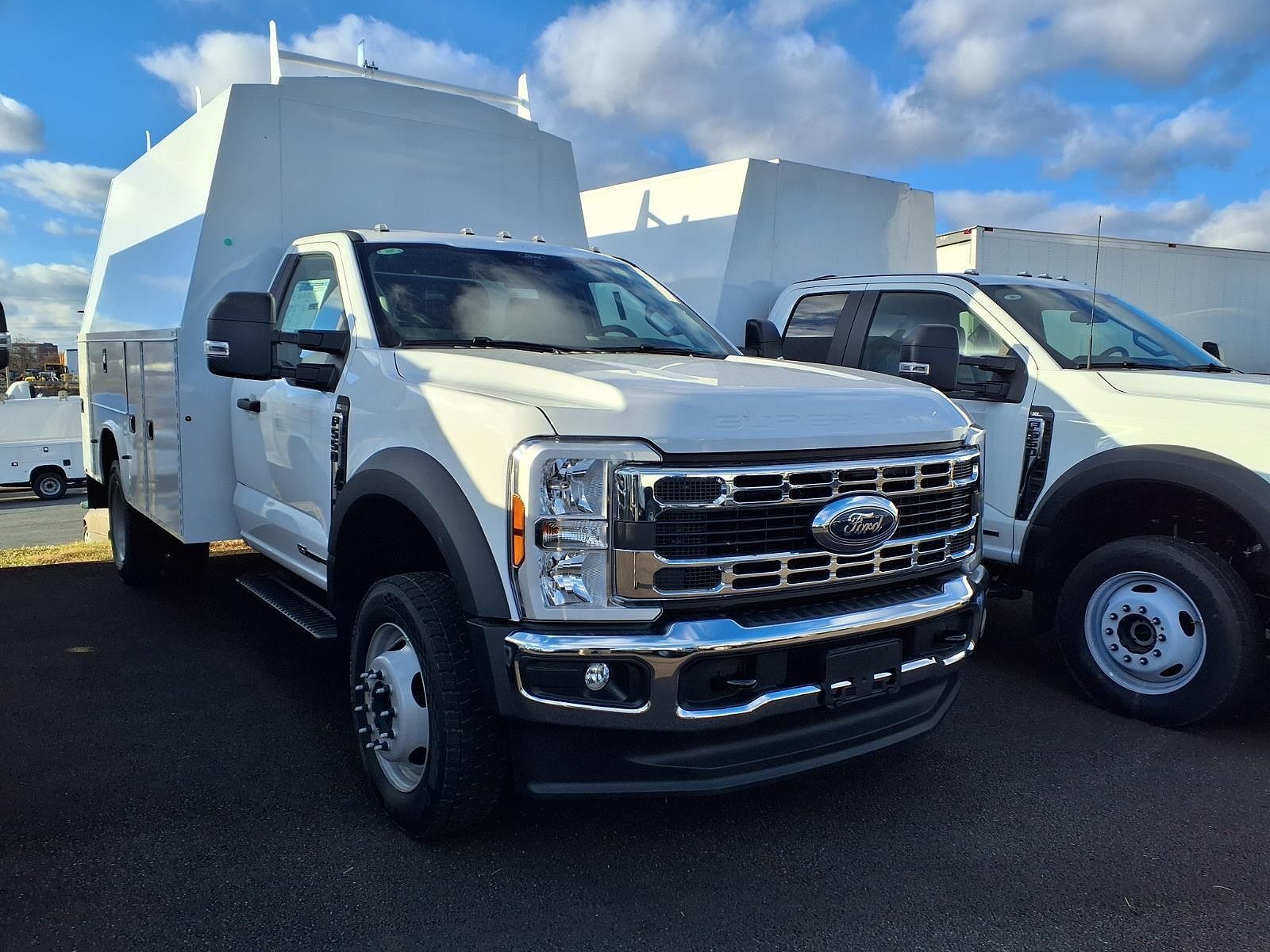 2025 FORD F-550