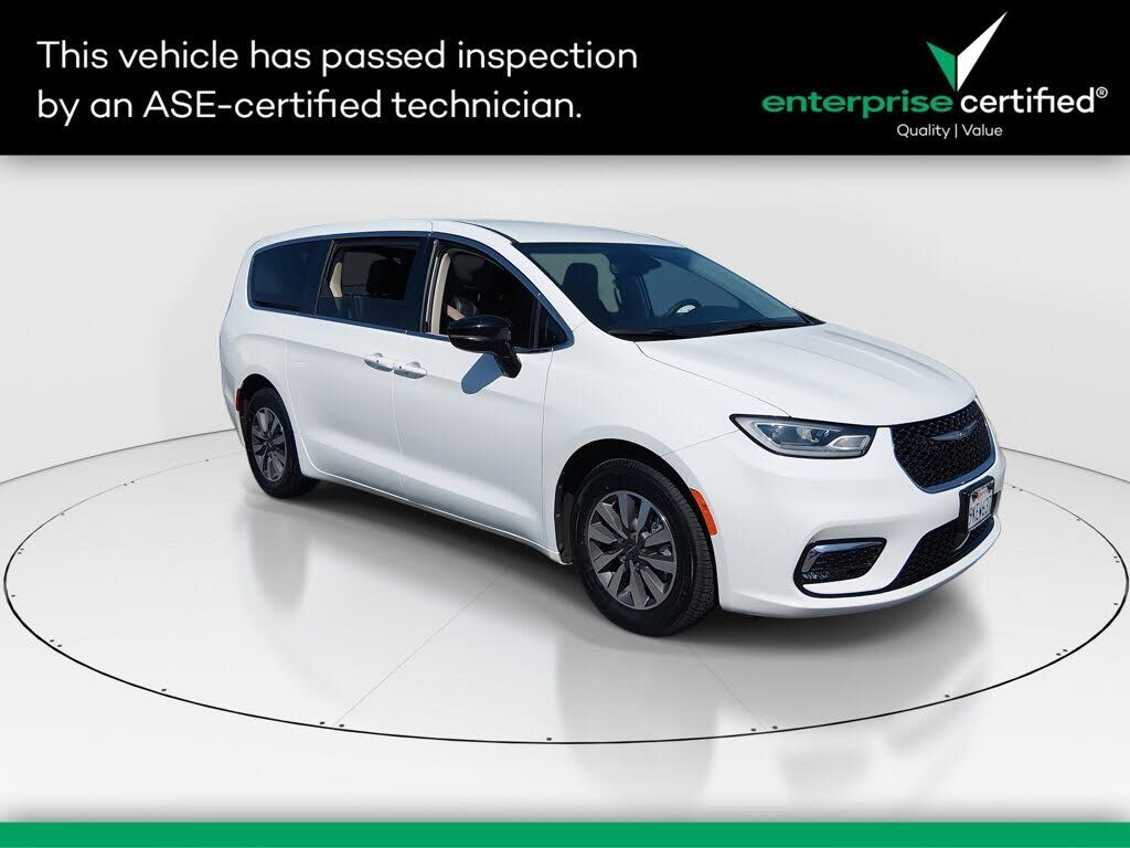 2024 CHRYSLER Pacifica