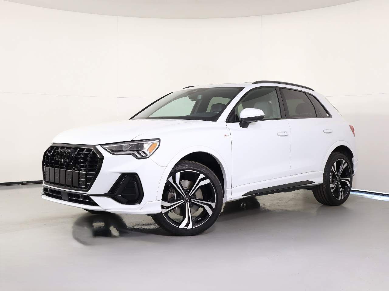2024 AUDI Q3