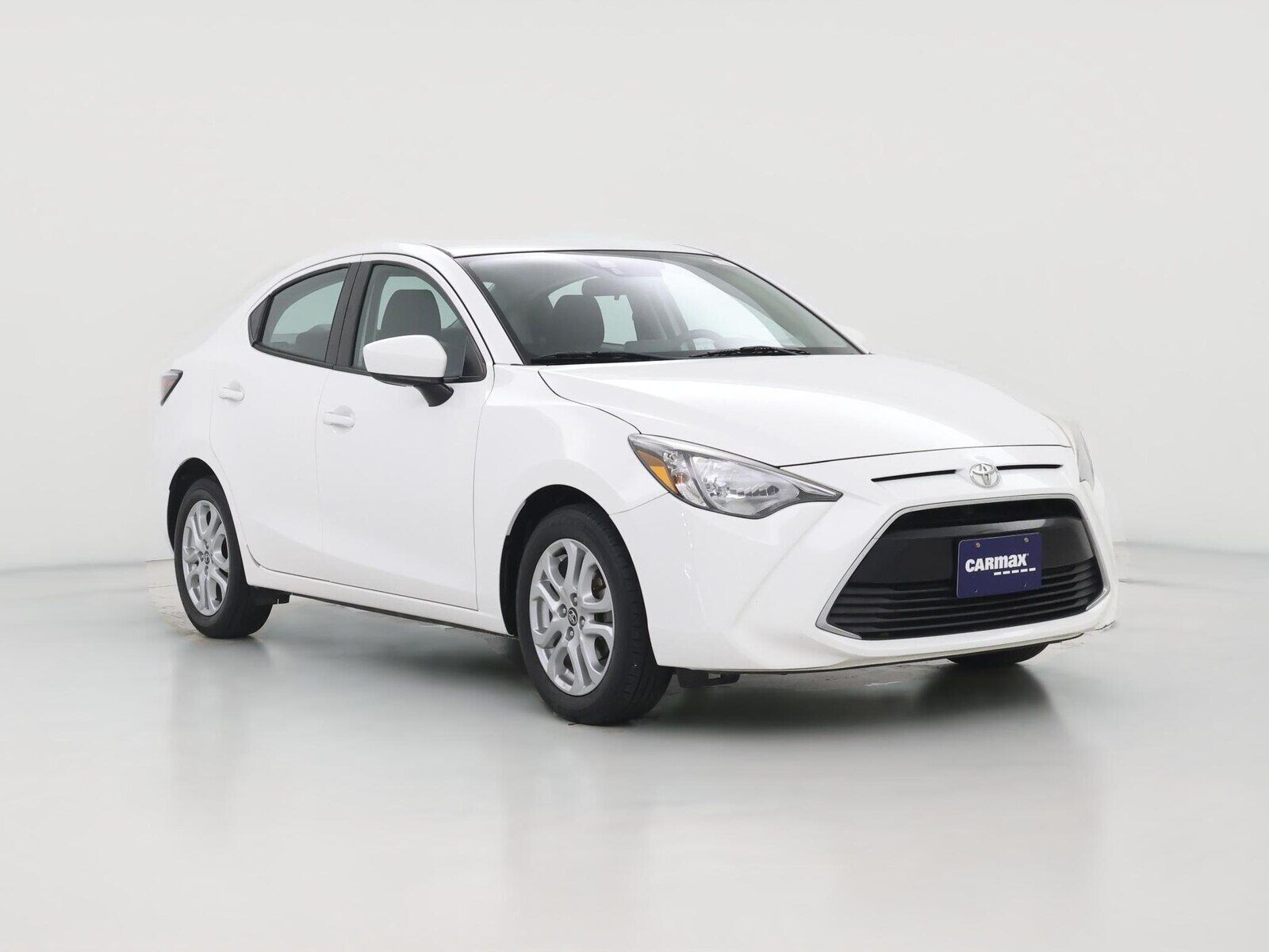 2017 TOYOTA Yaris