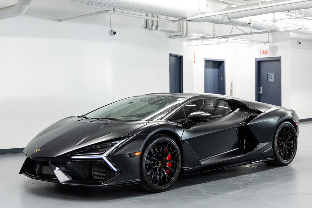 2024 LAMBORGHINI Revuelto