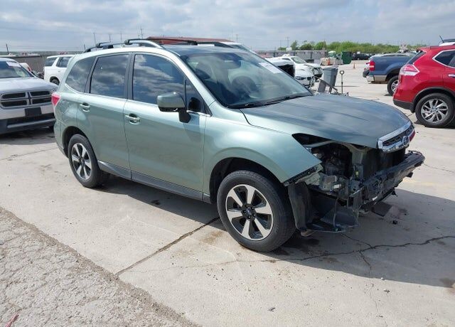 2017 SUBARU Forester