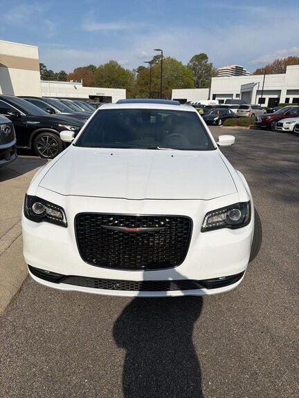 2023 CHRYSLER 300