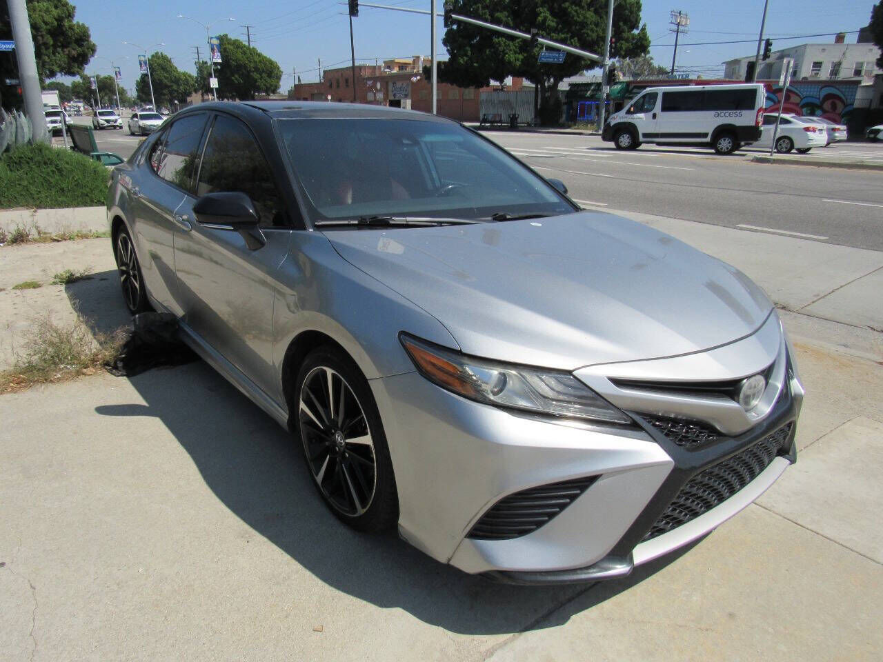 2019 TOYOTA Camry