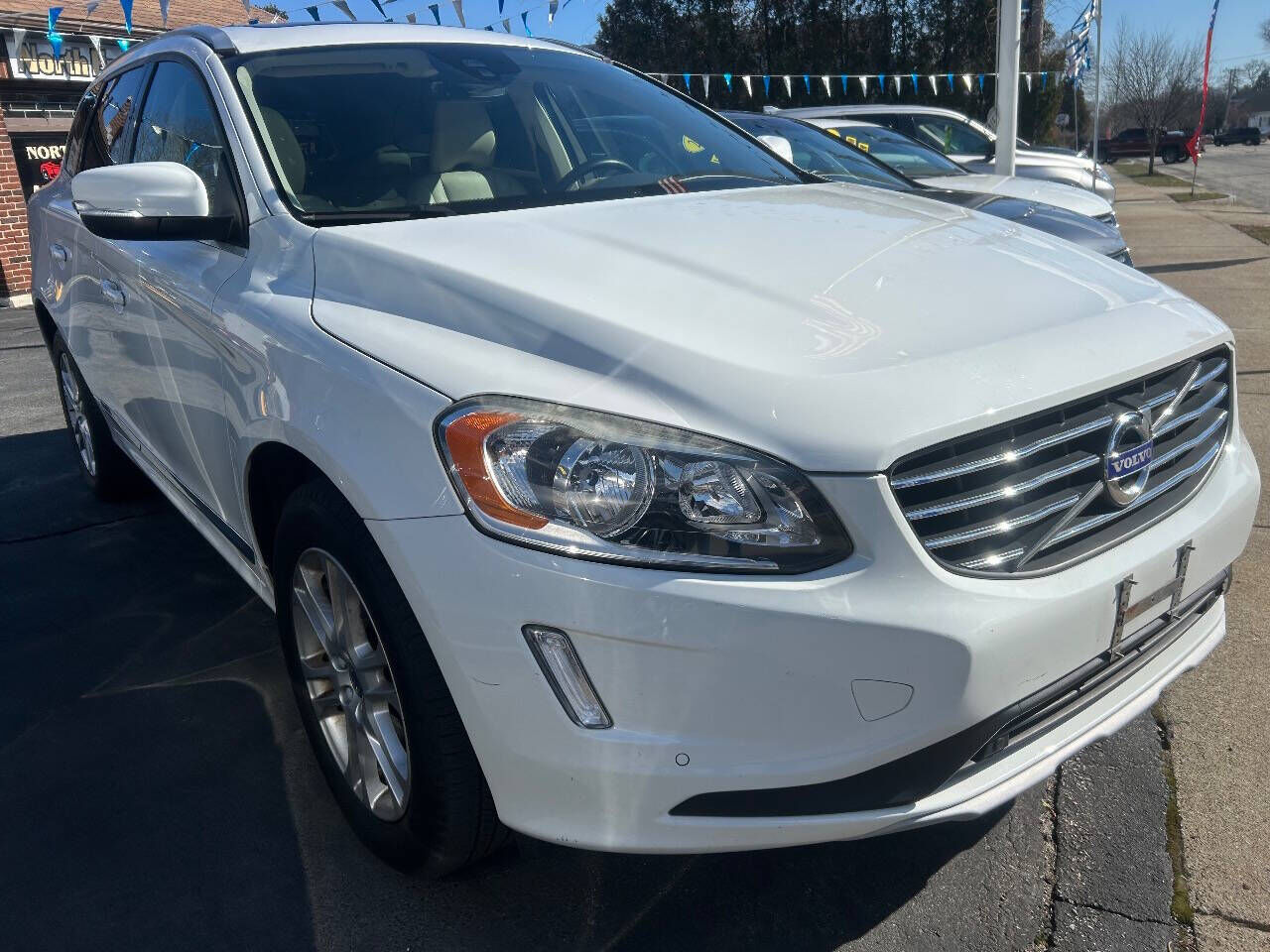 2016 VOLVO XC60