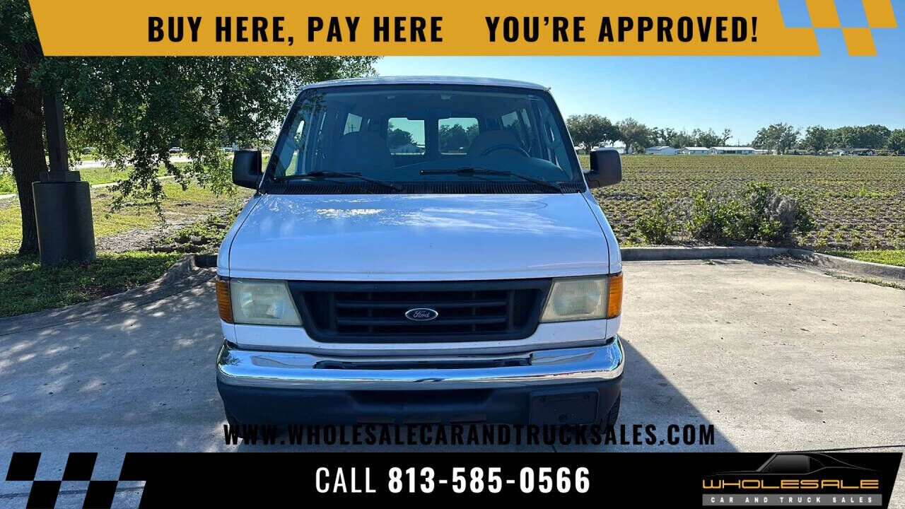 2005 FORD E-350