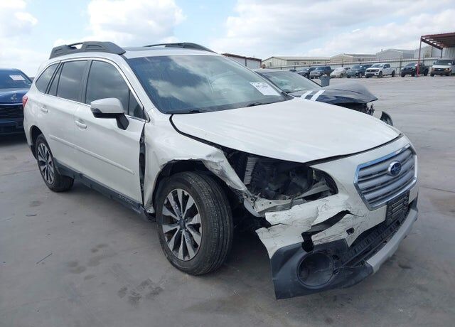 2015 SUBARU Outback